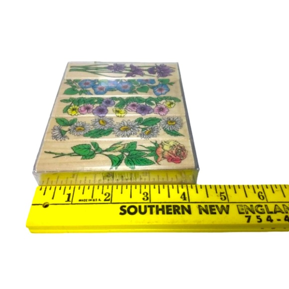 🦋Hero Art Blooming Borders Stamp Set - Picture 2 of 3